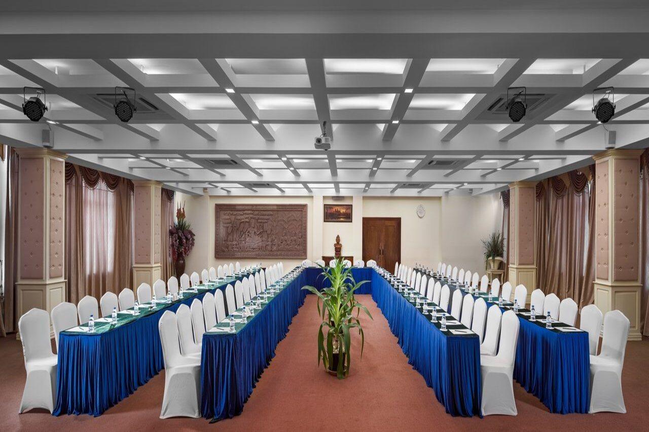 Green Palace Hotel พนมเปญ ภายนอก รูปภาพ