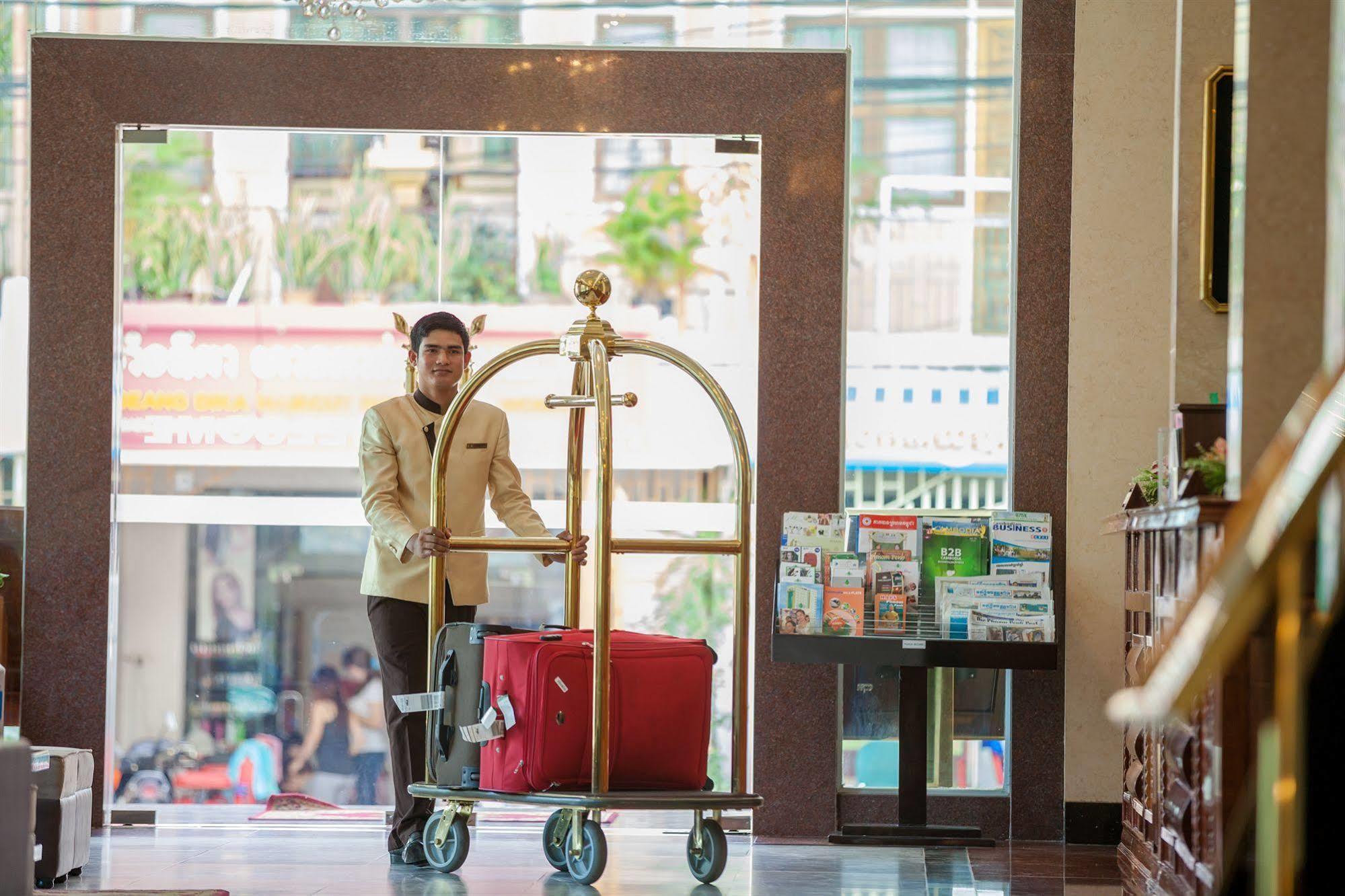 Green Palace Hotel พนมเปญ ภายนอก รูปภาพ