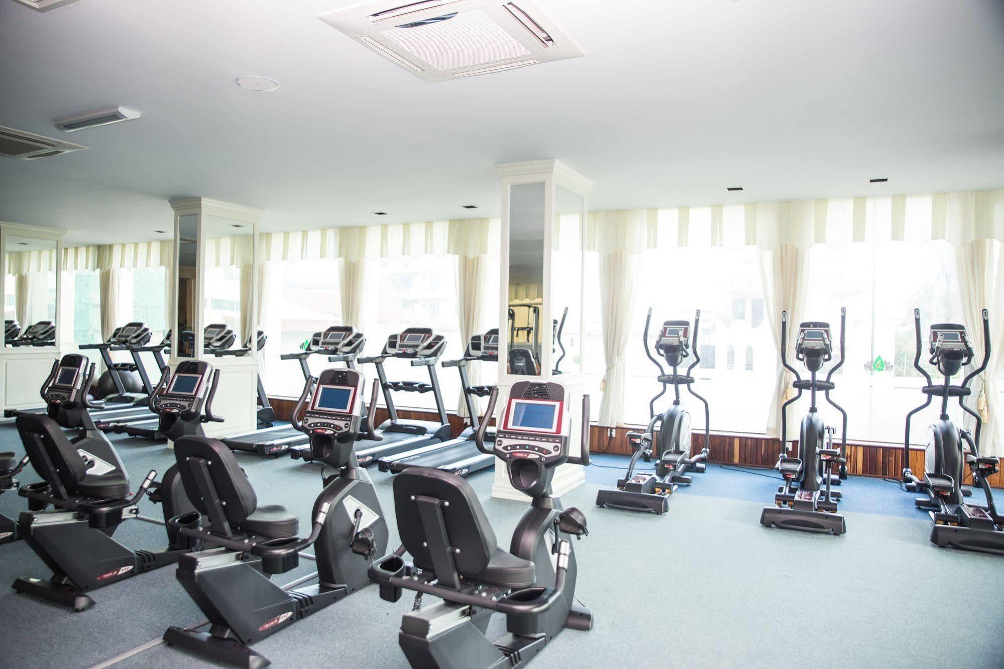 Green Palace Hotel พนมเปญ ภายนอก รูปภาพ